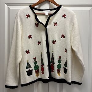 Croft and Barrow Grandma’s Christmas Sweater Women Size Medium Embroidery Trees